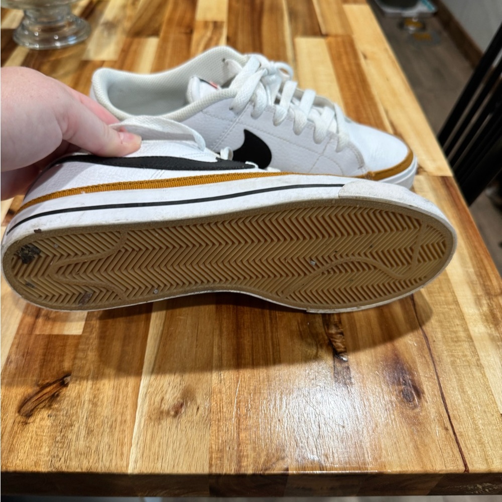 Nike White Sneakers with Black and Gold Details - Picture 4 of 6